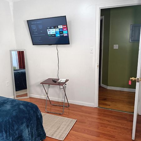 Fada Guest House - 38 Yates Ave Нюарк Екстериор снимка