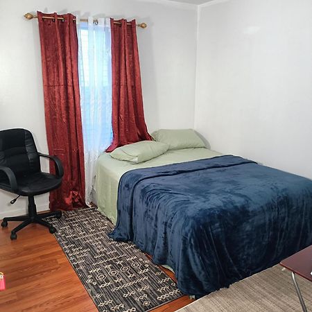 Fada Guest House - 38 Yates Ave Нюарк Екстериор снимка