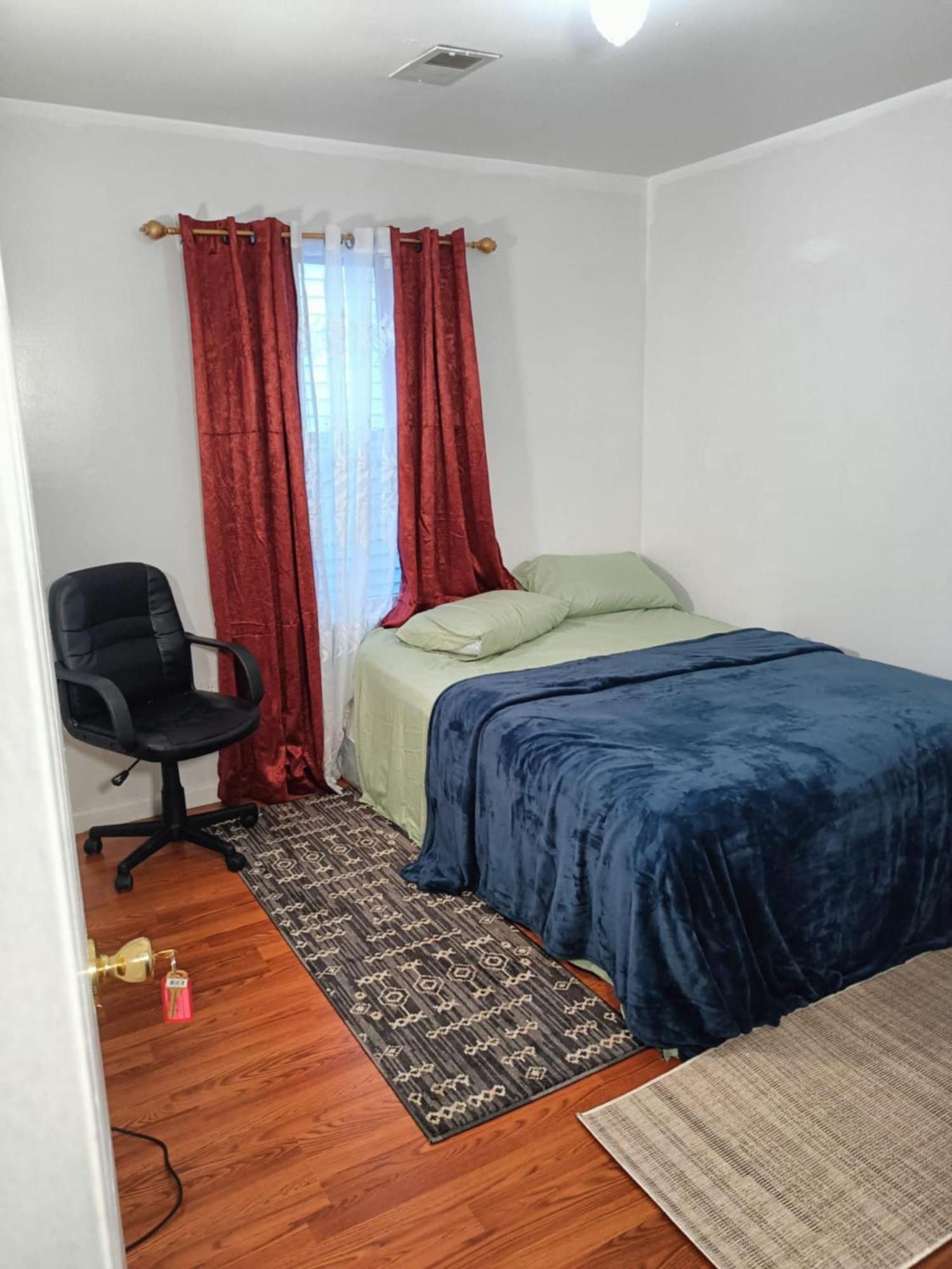 Fada Guest House - 38 Yates Ave Нюарк Екстериор снимка