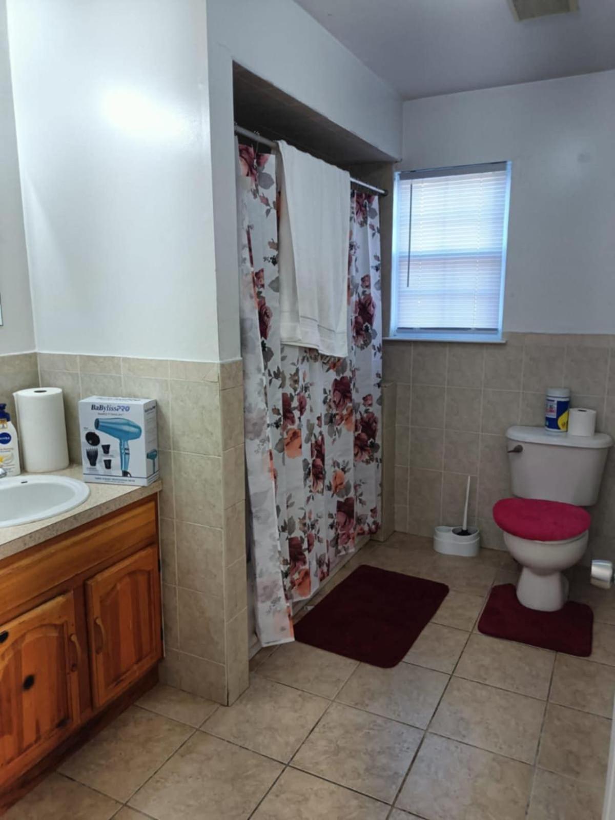 Fada Guest House - 38 Yates Ave Нюарк Екстериор снимка
