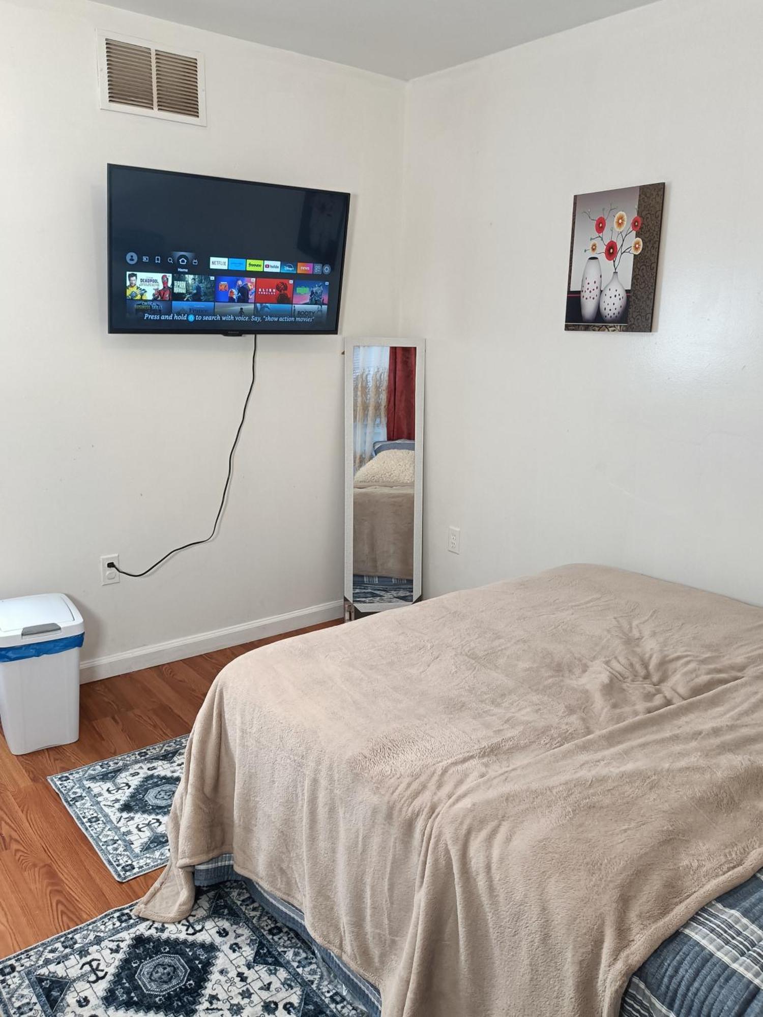 Fada Guest House - 38 Yates Ave Нюарк Екстериор снимка