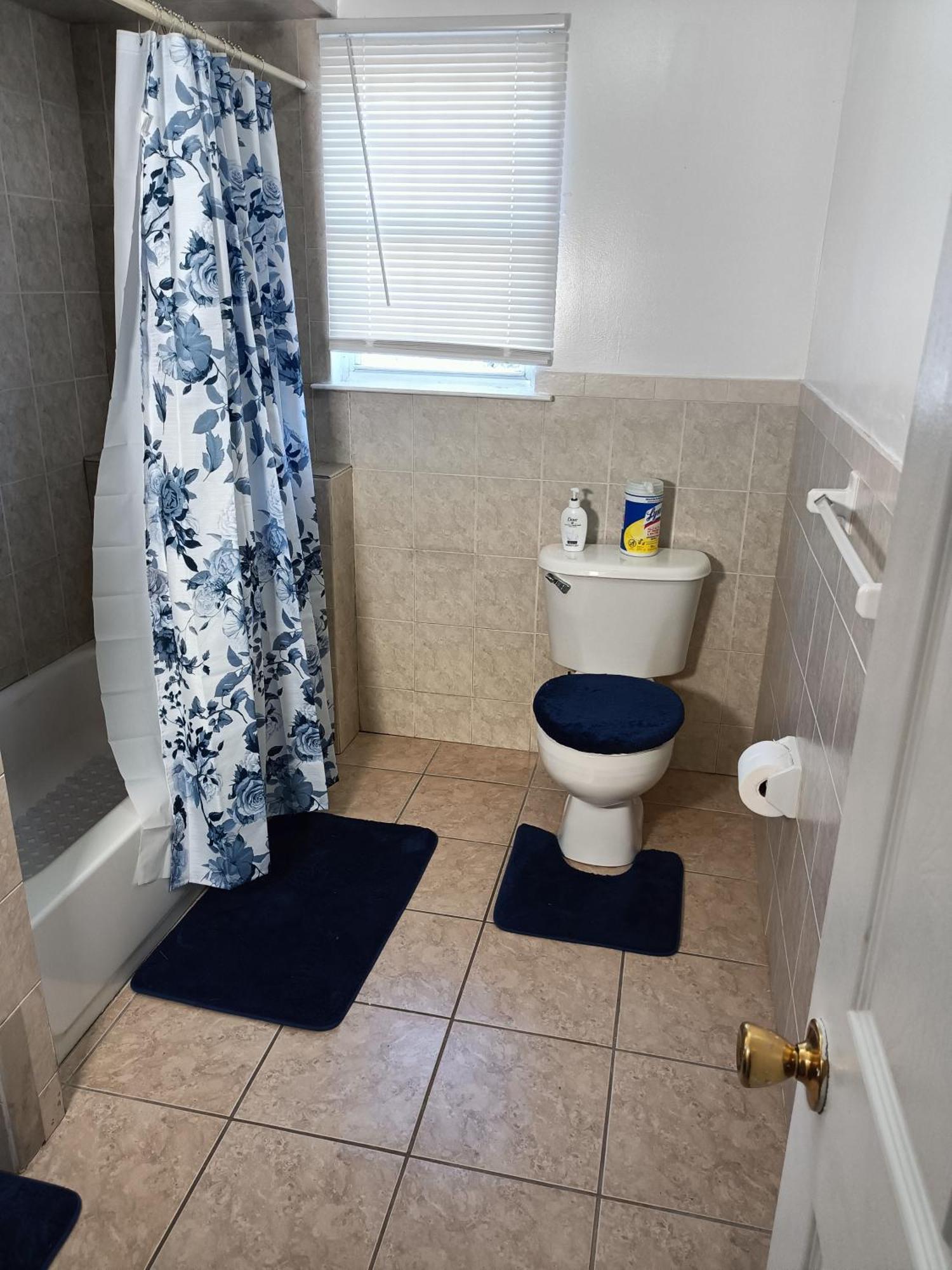 Fada Guest House - 38 Yates Ave Нюарк Екстериор снимка