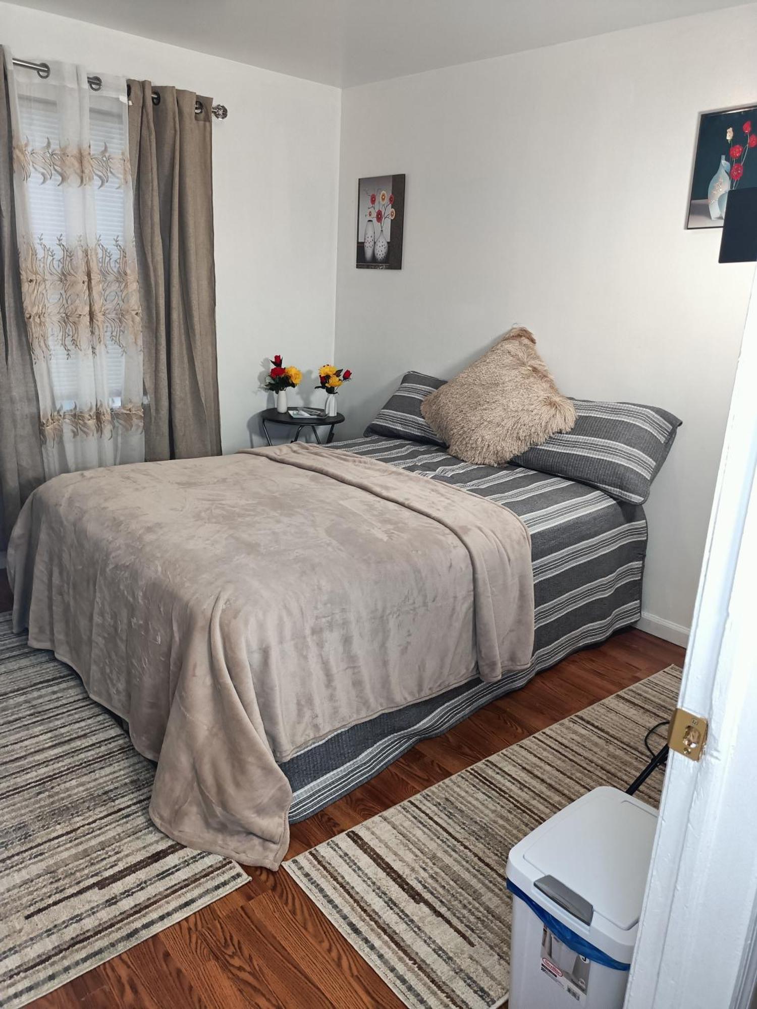 Fada Guest House - 38 Yates Ave Нюарк Екстериор снимка